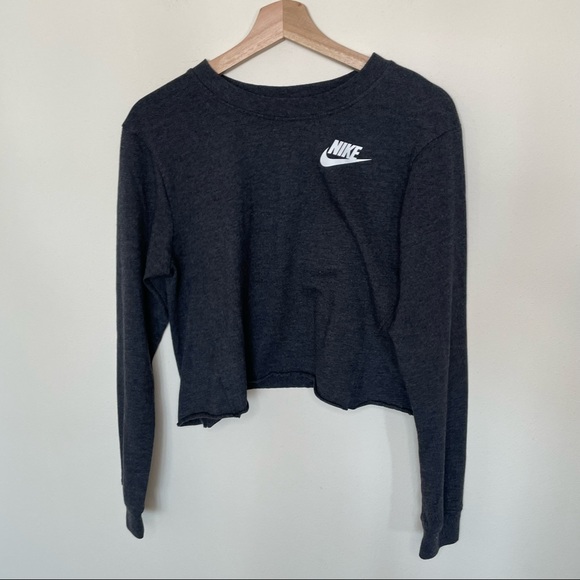 Nike Tops - Nike Cropped Long Sleeve Top medium